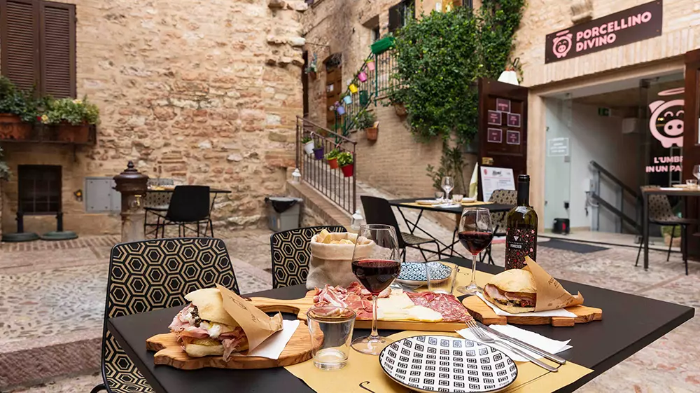 paninoteca spello
